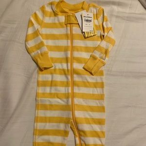 HANNA ANDERSSON HONEY COMB STRIPED SLEEPER!🌼🐝